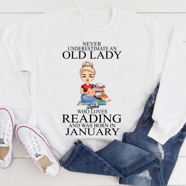 January Birthday Shirt, Custom Birthday Shirt, Never underestimate an Old Lady Who loves reading and was born in January, Her Birthday Gifts For January, Book Lover Shirt, Reading Gifts Cotton Shirt