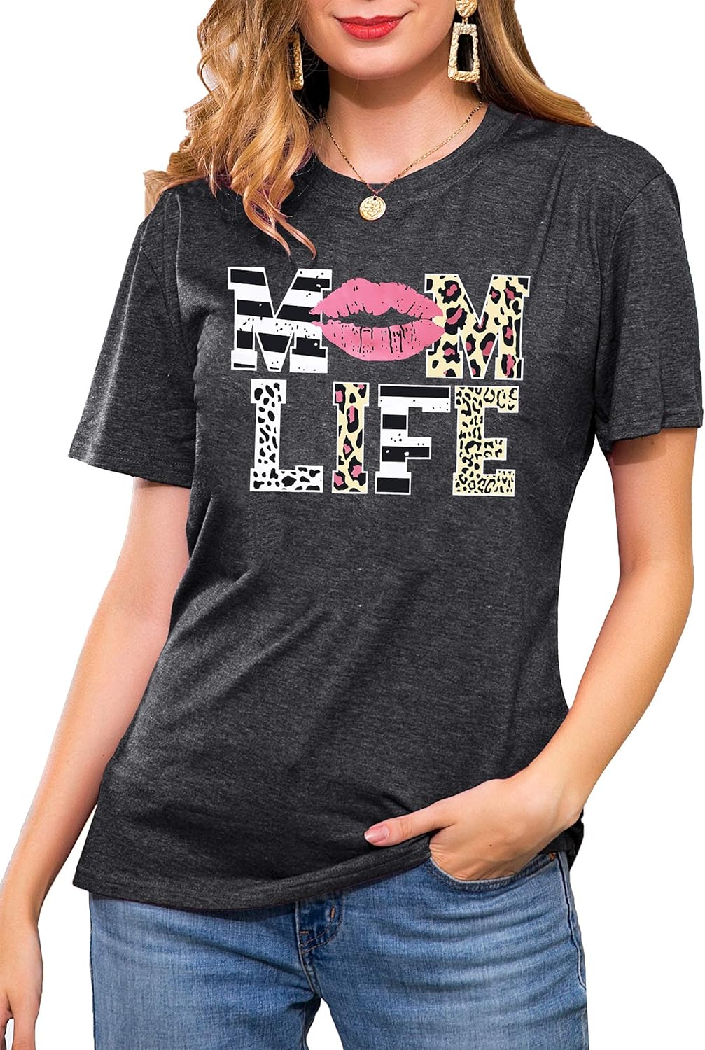 Women Mom Life T-Shirts Leopard Lips Stripe Graphic Shirts Funny Letter Printed Tee Mother&#39;s Day Casual Blouse Mother Shirt