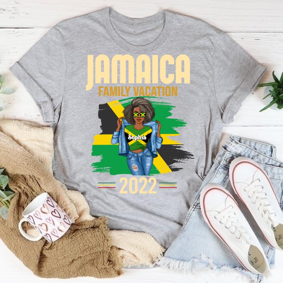 Jamaica Girl Queen Shirt Jamaincan Queen African American Afro Woman Jamaica Flag Gift Jamaica Family Vacation 2022 Jamaican Holiday Caribbean Trip T-Shirt