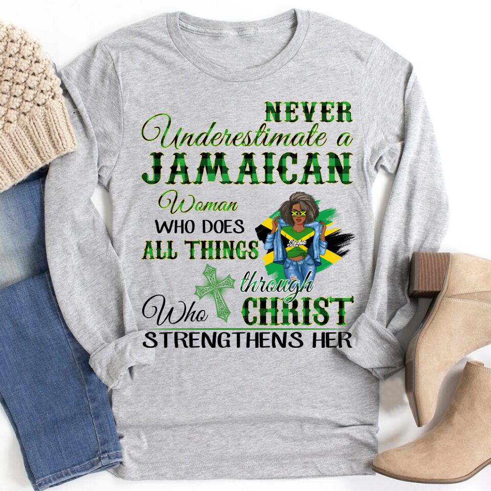Jamaica Girl Queen Shirt Jamaincan Queen African American Afro Woman Jamaica Flag Gift Never Underestimate A Jamaican Woman Who Does All Things Through Who Christ Strengthens Her T-Shirt
