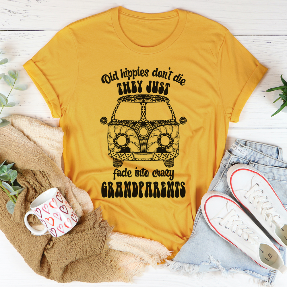 Old hippies don&#39;t die They just fade into crazy grandparents t shirts, 70s hippie shirts, Gifts For Hippie Friends, Hippie Gift Ideas